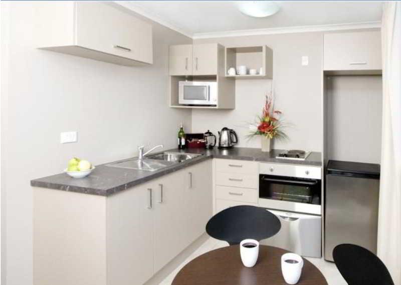 Quest On Ward Serviced Apartments Гамильтон Экстерьер фото